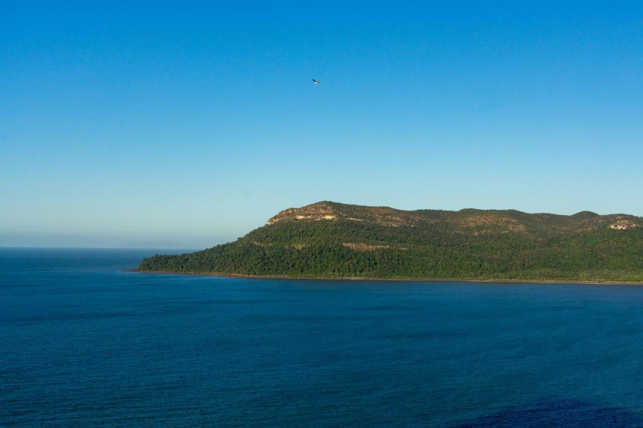 Halliday Bay Resort Seaforth Exterior photo